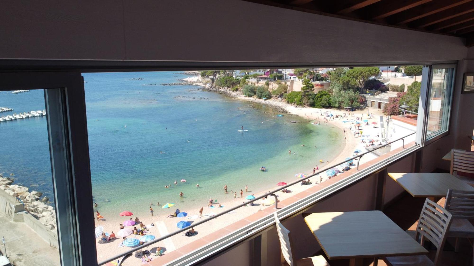 Bue Marino Hotel & Roof Lounge กาลาโกโนเน ภายนอก รูปภาพ
